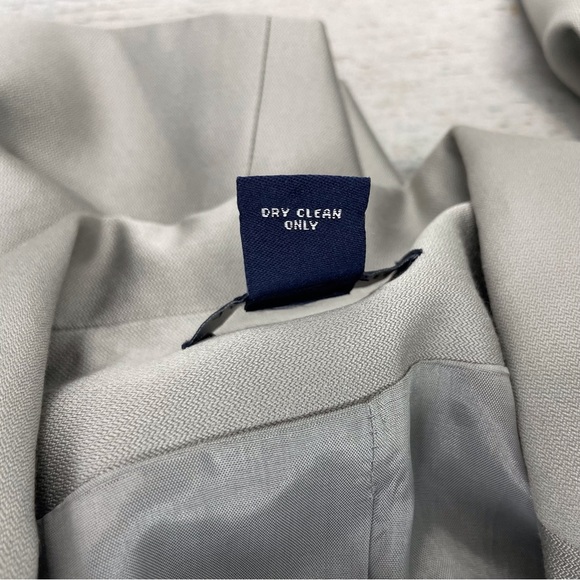 🍁 Ann Taylor 100% Silk Blazer Lined Jacket Coat sz 4 - Picture 6 of 6